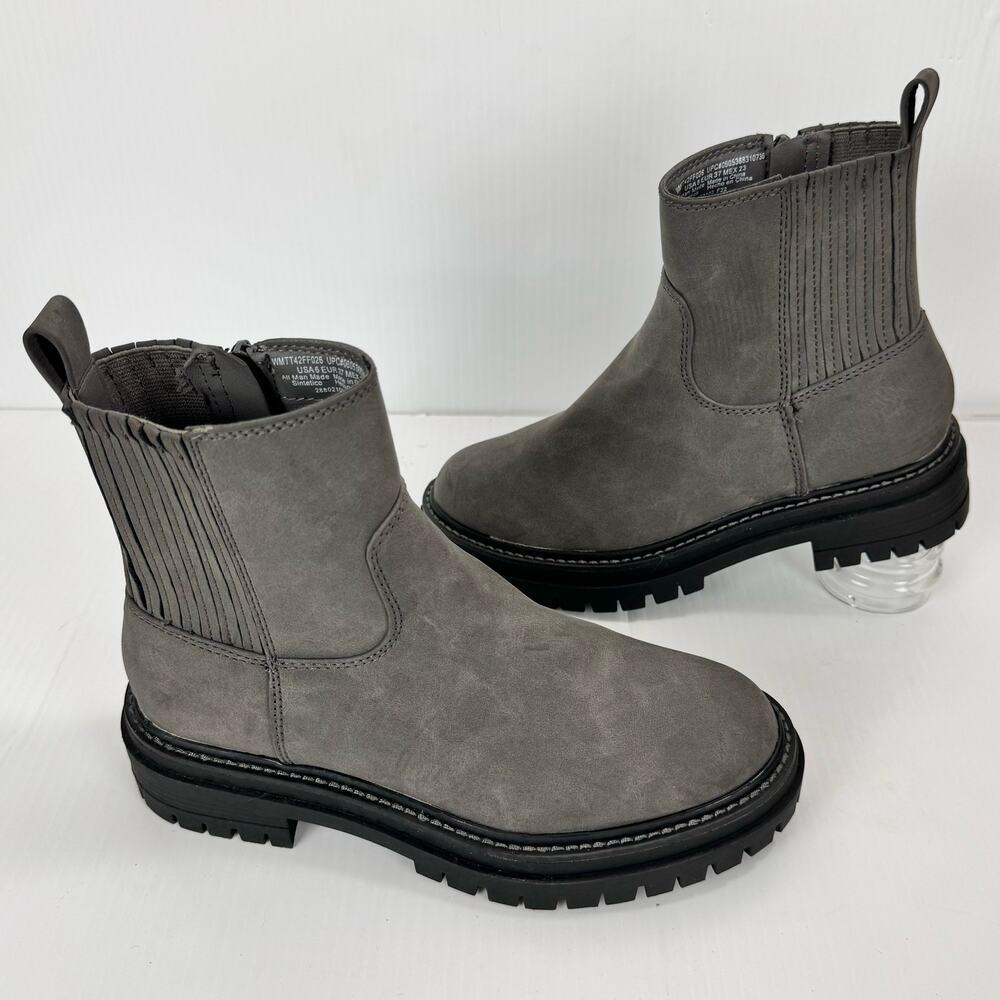 Chunky Lug Sole Chelsea Ankle Boots Side Zip Gray Faux Suede Womens 6 - Picture 12 of 12